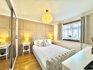 Photo 6- click for photo gallery